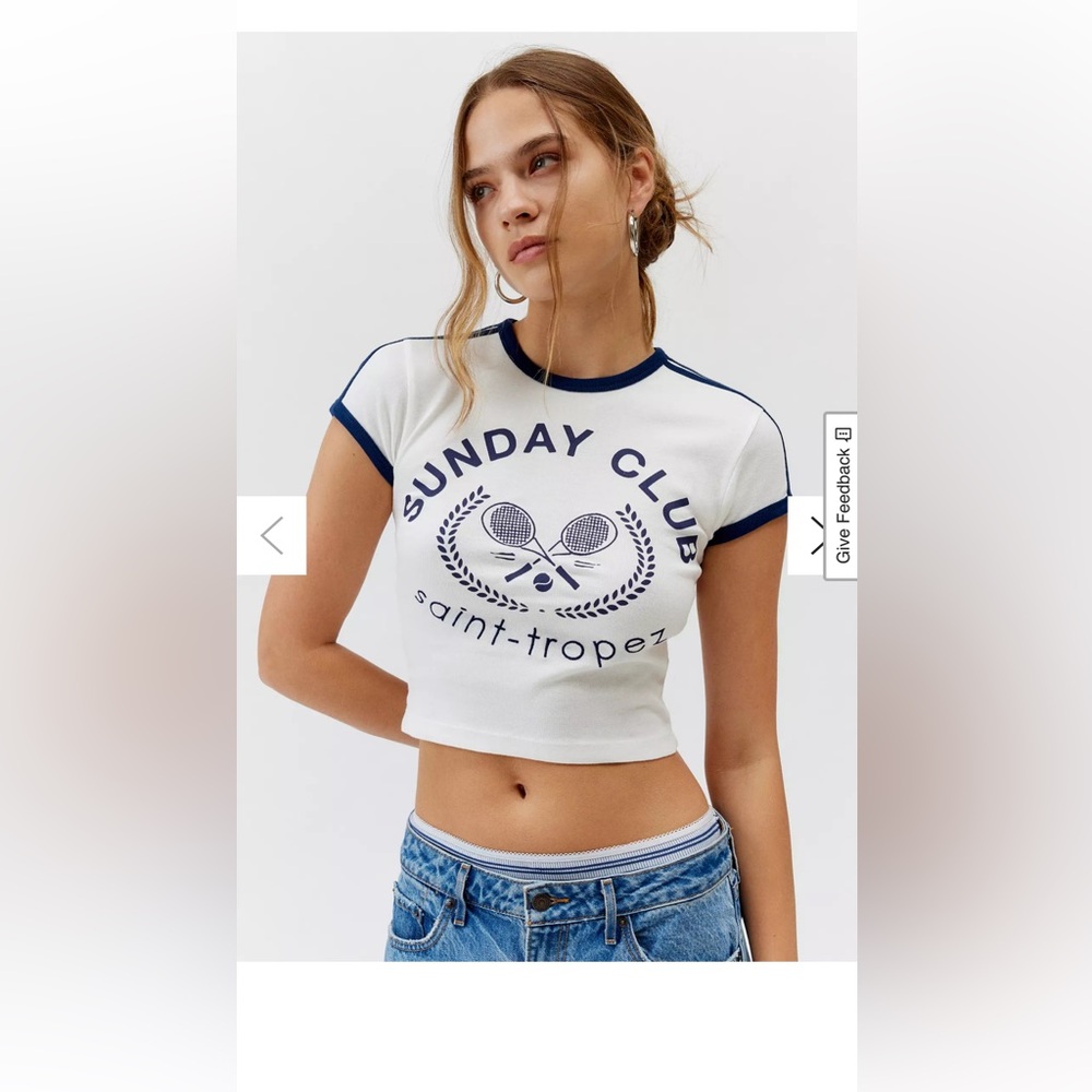 New Urban Outfitters Sunday Club' Cream & Navy Graphic Tee women’s M
